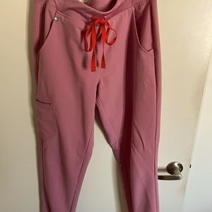 Women’s Zamora jogger scrub pants in Chalk Pink, regular S. LIMITED EDITION